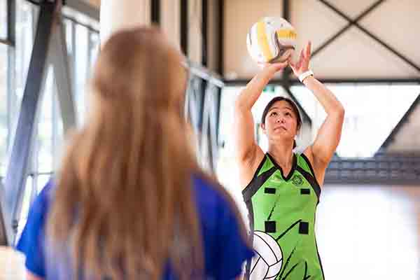 Netball player at the centre