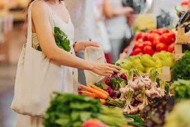 plastic free living - shopping 