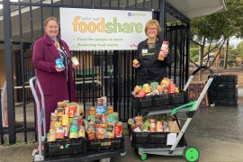 Knox handing over donations received so far to Outer East Foodshare